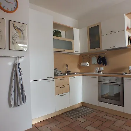 Apartament Trilo Piri *