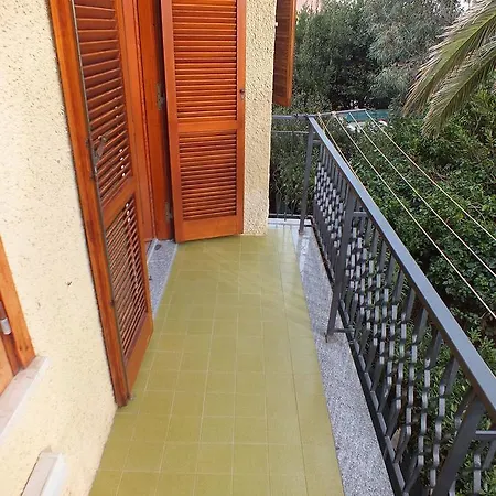 Trilo Piri Apartament